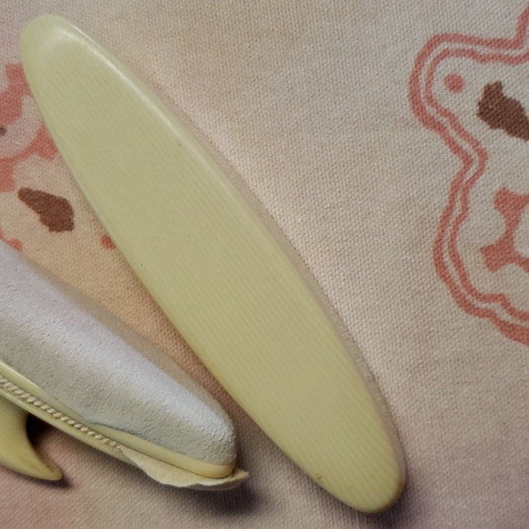 DuBarry Ivory Pyralin Vanity Set Du Barry Pyralin Set - Picture 7 of 16